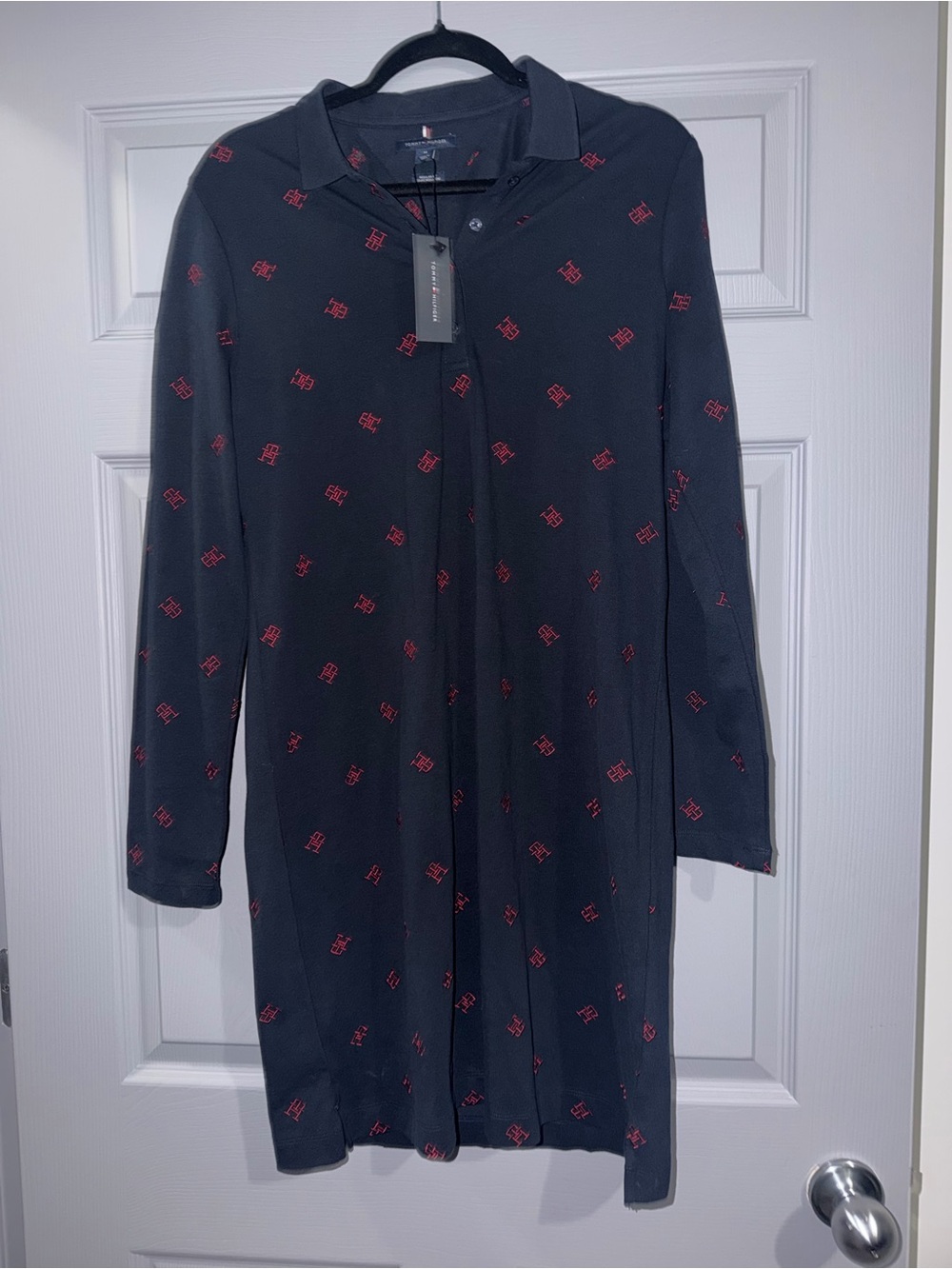 Tommy Hilfiger Black Long-Sleeve V-Neck Sweater with Red Logo Pattern
